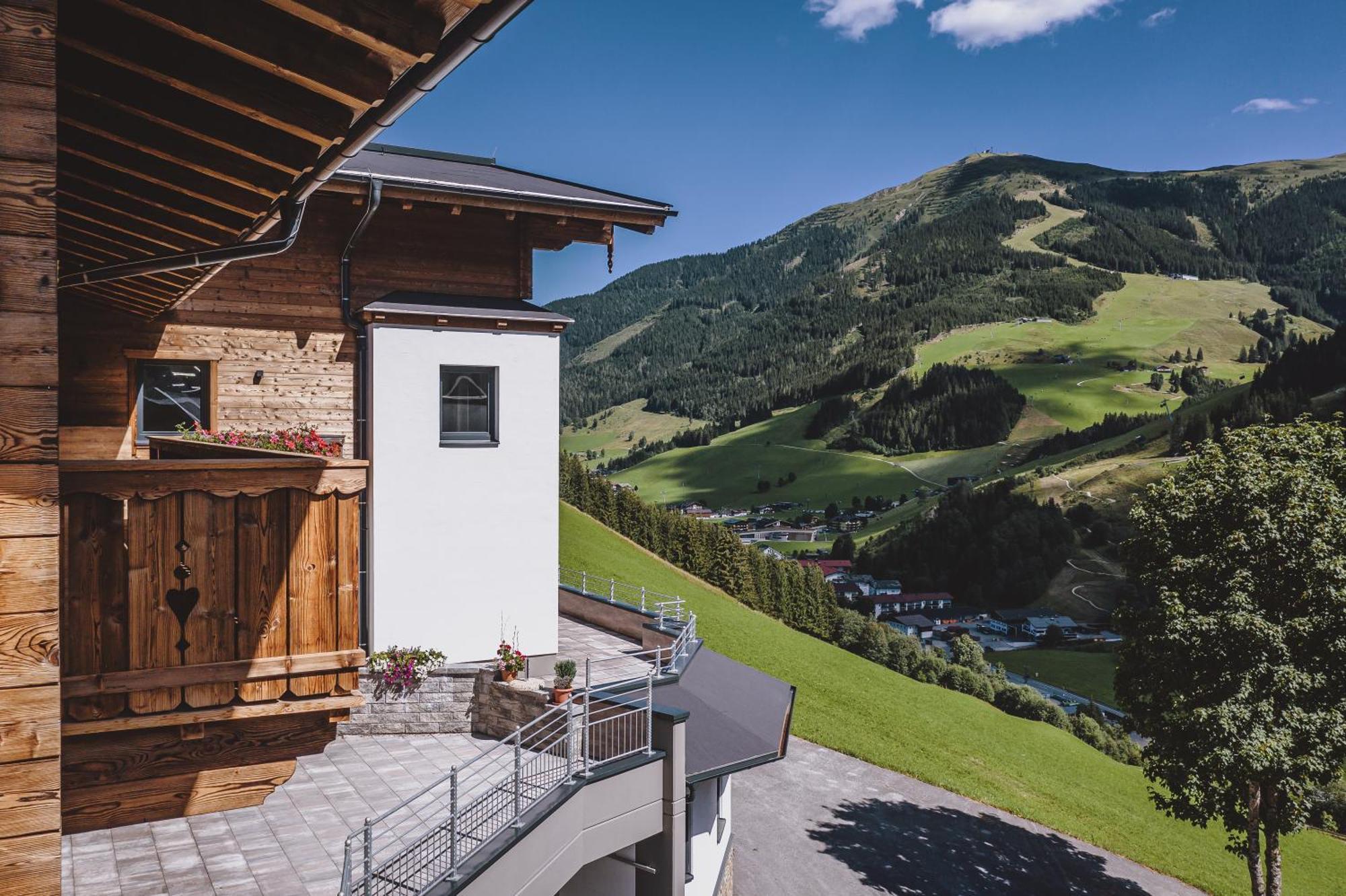 Lindlinghof Aparthotel Saalbach-Hinterglemm Exterior foto